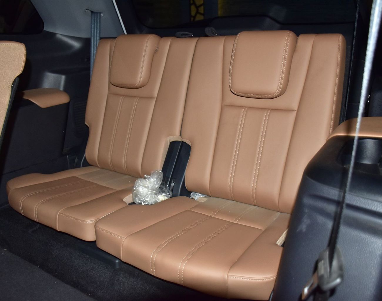 تشنجان CS95 EXCELLENT DEAL for our Changan CS95 4WD ( 2025 Model ) in White Color GCC Specs