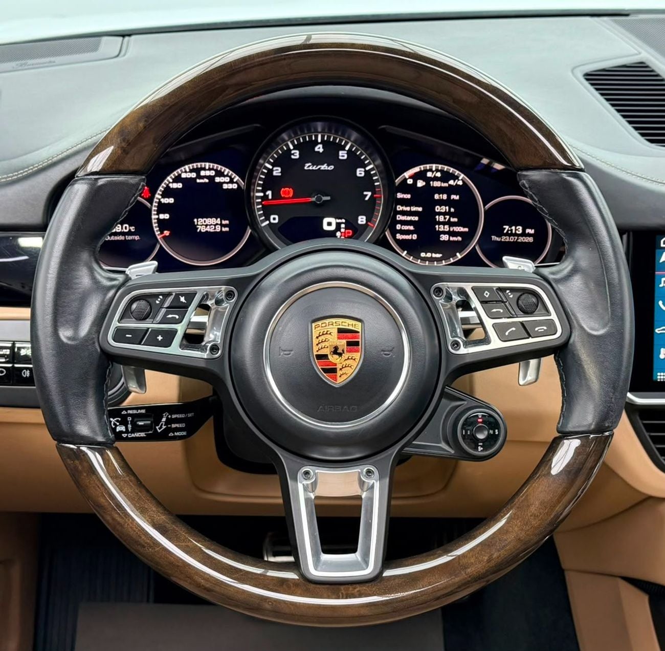 Porsche Cayenne Turbo 2018 Porsche Cayenne Turbo, Full Porsche Service History, Fully Loaded, Excellent Condition, GCC