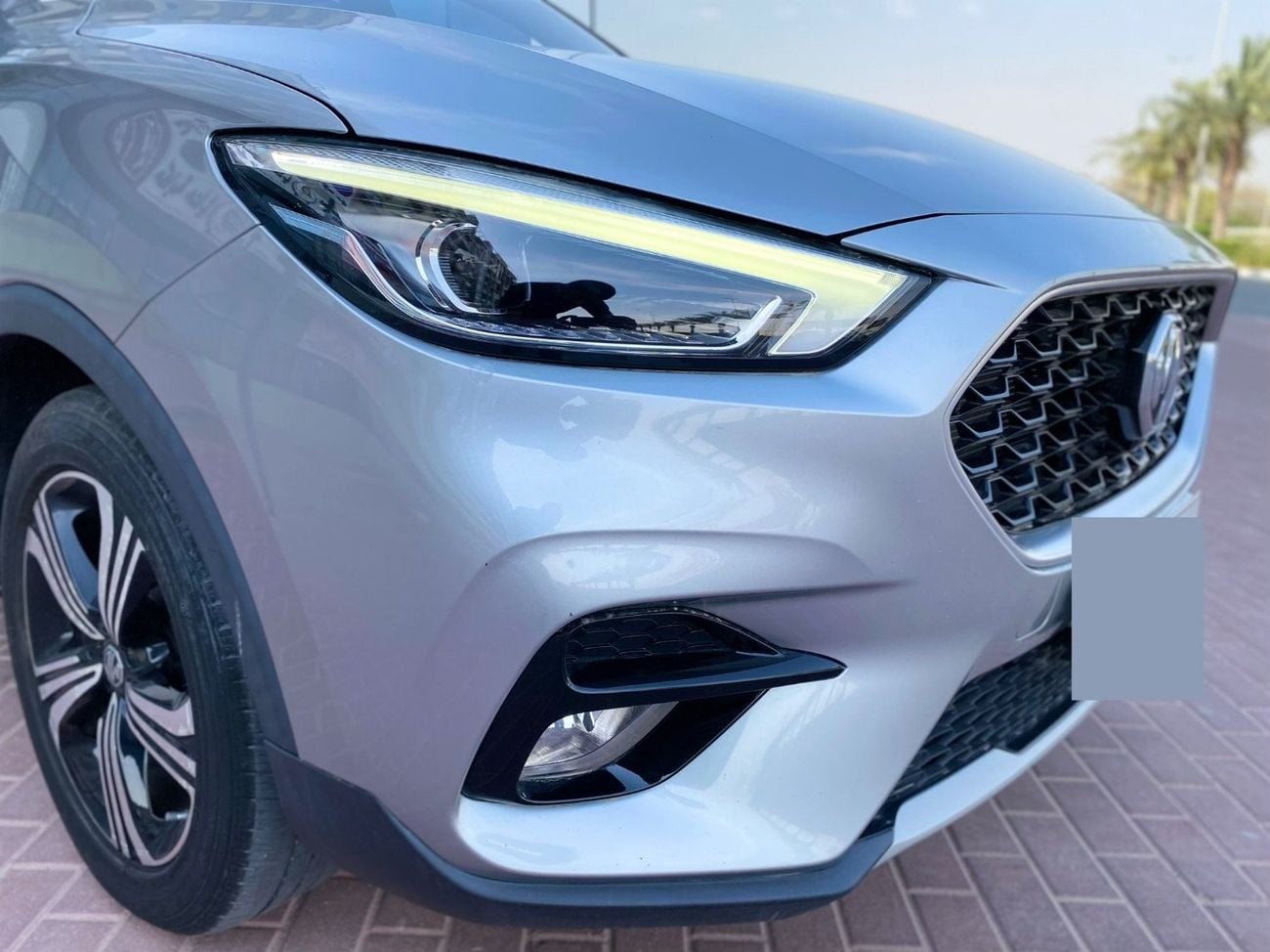 MG ZS ZS LUXURY  1.5L A/T SUV  FWD  GCC BLUE