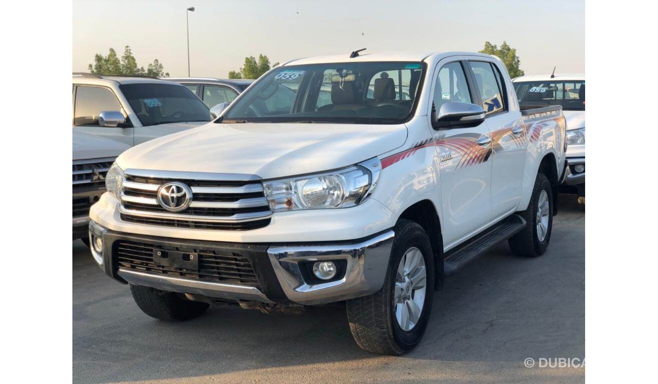 Toyota Hilux 2.7L Manual, Alloy Rims 17'', Chromic Plating, Mp3, Rear AC, 4x4, Fog Lights, CODE-92286