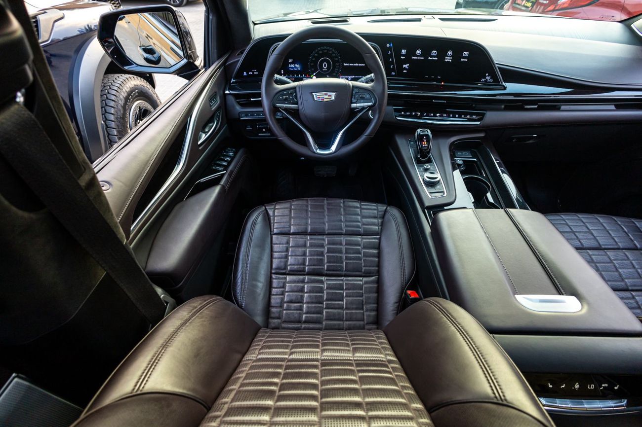 Cadillac Escalade Sport Platinum 6.2L 4WD