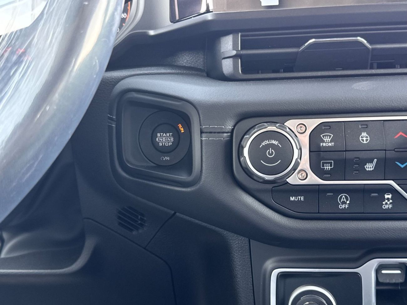 جيب رانجلر JEEP UNLIMITED RUBICON 2.0L 4X4