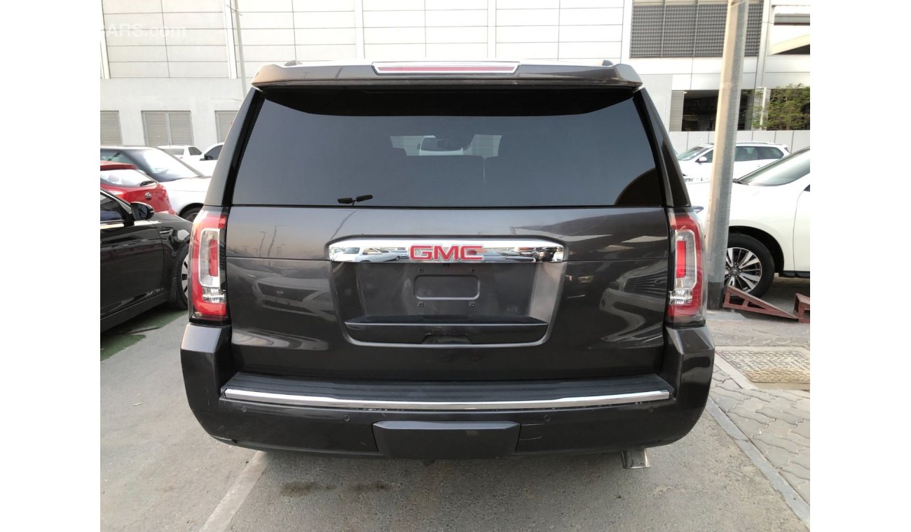 GMC Yukon American importer