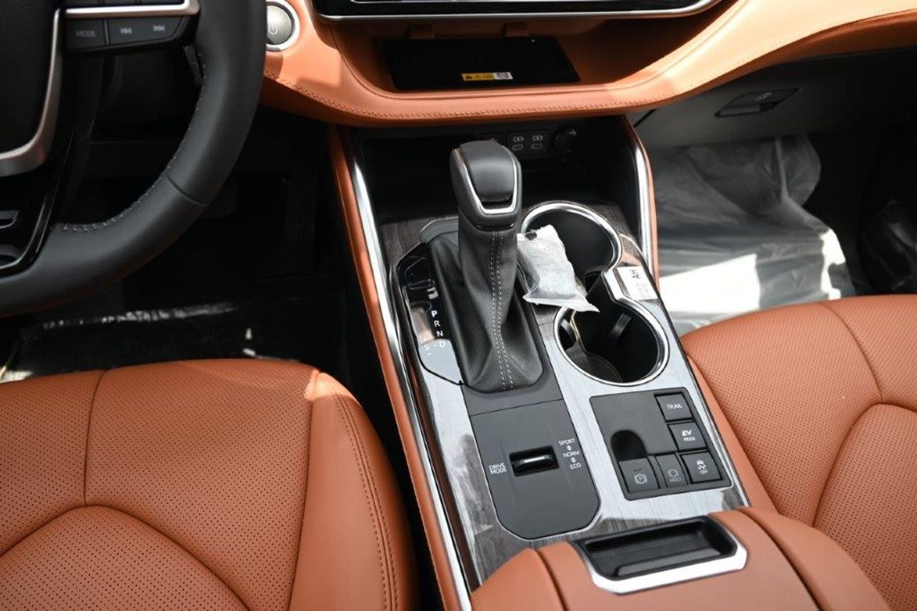 Toyota Highlander Limited Hybrid 2.5L E-AWD 7-Seater Automatic