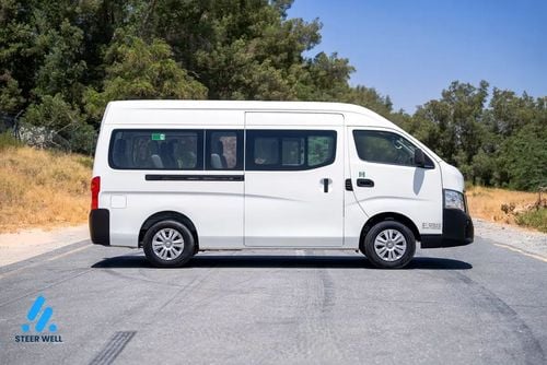 نيسان أورفان STANDARD 2022 | NV350 فان بسقف مرتفع 13 مقعدًا - بنزين - خليجي - ناقل حركة يدوي