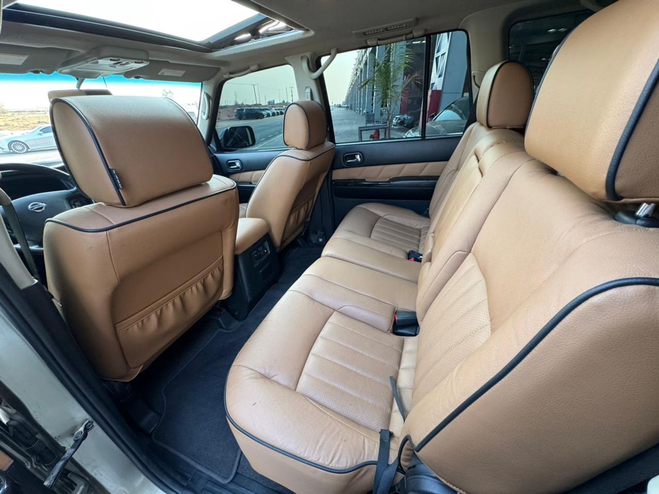 نيسان باترول سوبر سفاري سوبر سفاري / محرك VTC 4.8 لتر V6 / كامل المواصفات / فتحة سقف / قفل تفاضلي / مقاعد جلدية / بحالة ممتا