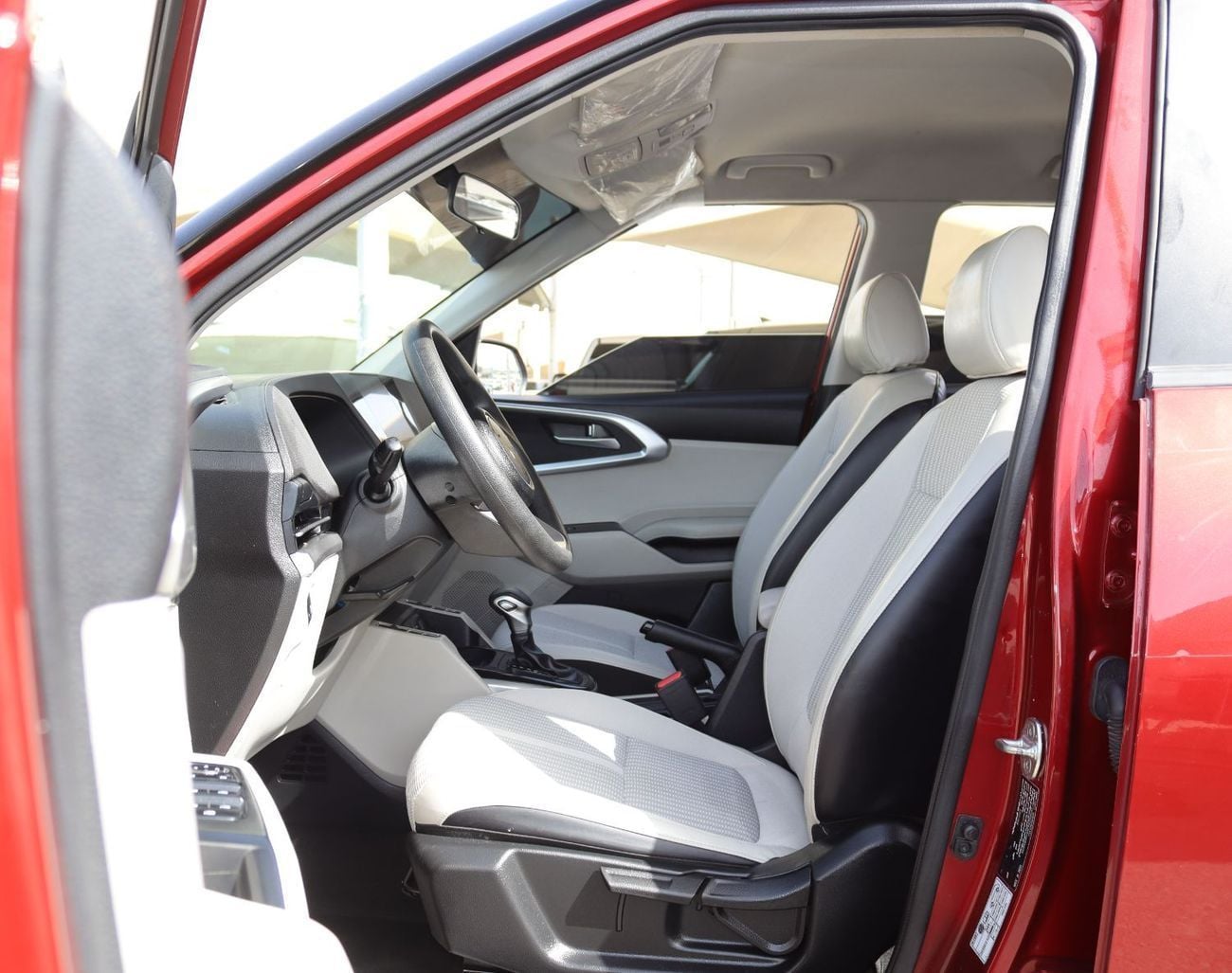 Kia Carens LX Smartstream 1.5L A/T -KIA CARENS 2023 - GCC - 4(V) -1.5L Accident-free -7 Seats -In excellent con