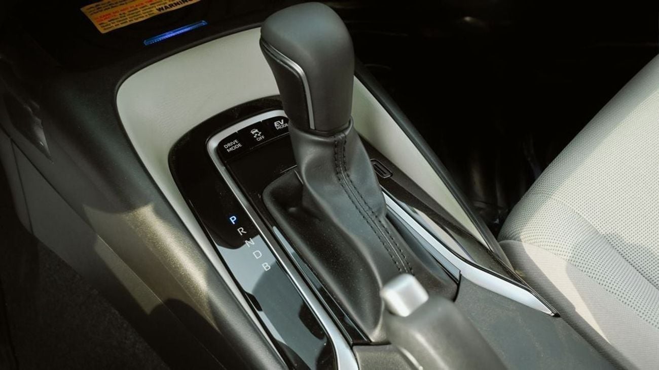 تويوتا كورولا TOYOTA COROLLA GLI 1.8 HYBRID -2024