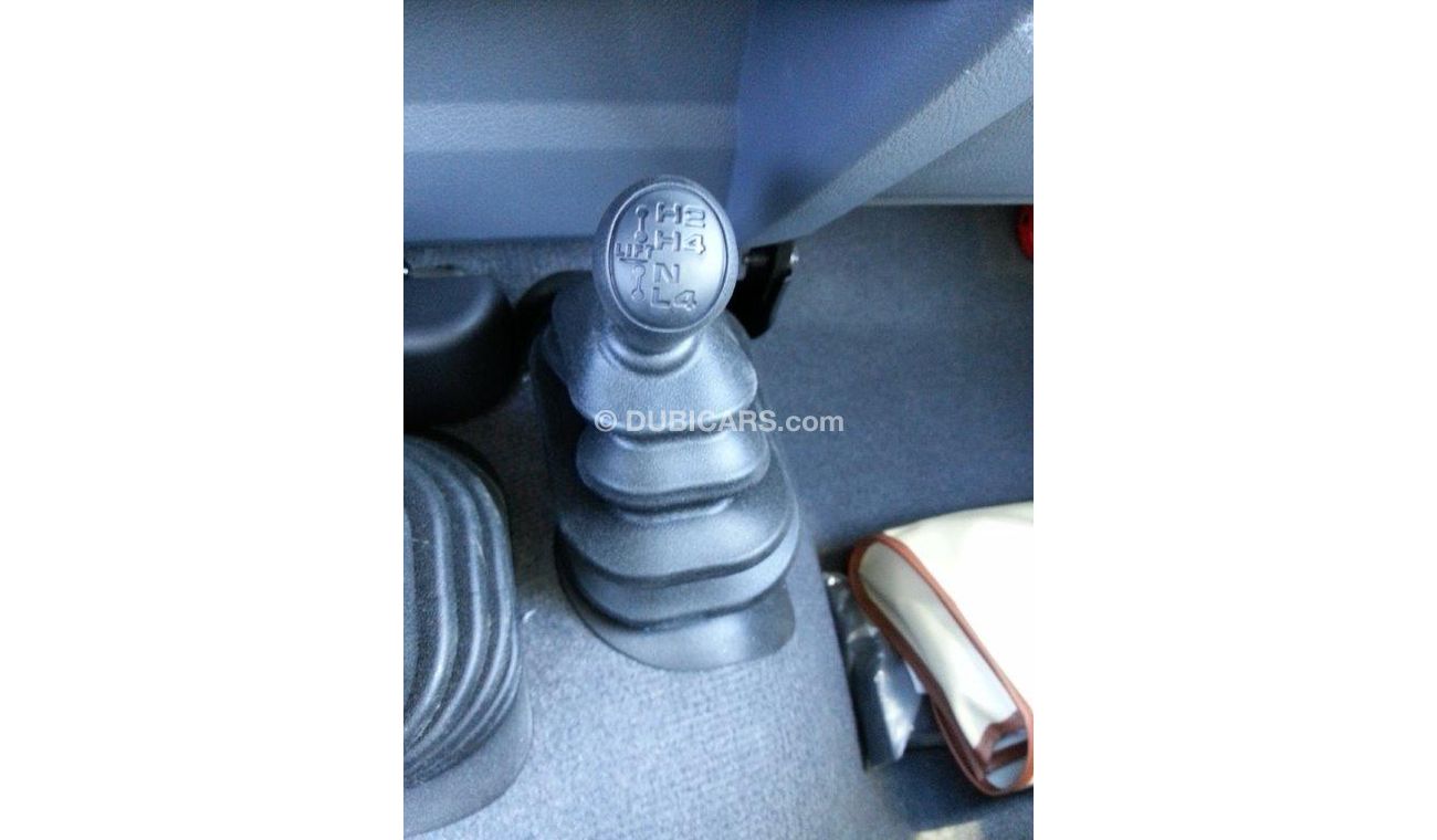 تويوتا لاند كروزر Hard Top 76 LX 10, Petrol engine, 10 Seats