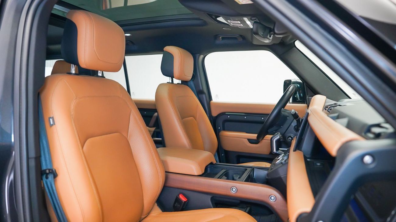 لاند روفر ديفندر P400 110 HSE 3.0L (5 Seater) Special Offer | AED 5,014 PM | High Option, Warranty 2028 | 110 P400 HS