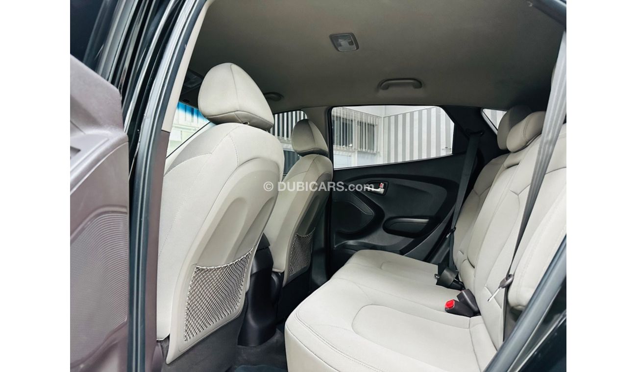 هيونداي توسون GCC .. Good condition .. 4Cyl .. GL .. 2,0 L