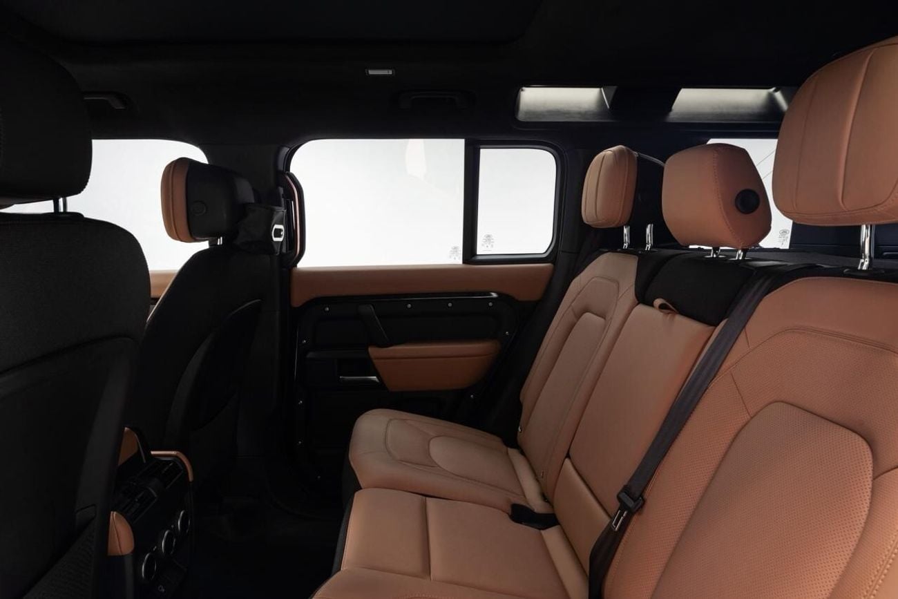 لاند روفر ديفندر 110 X P525 5.0L