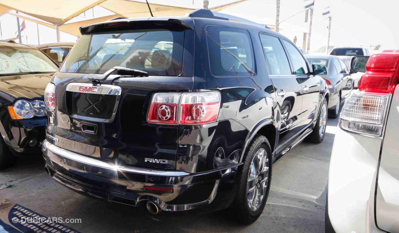 GMC Acadia Denali AWD