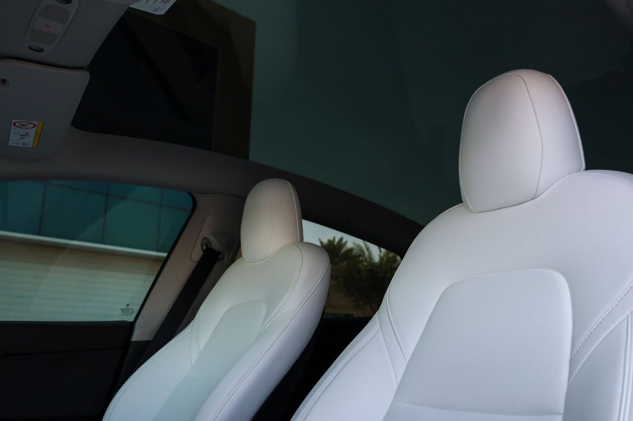 Tesla Model Y Tesla Model Y Long Range 2022 GCC under Agency Warranty with Flexible Down-Payment/ Flood Free.