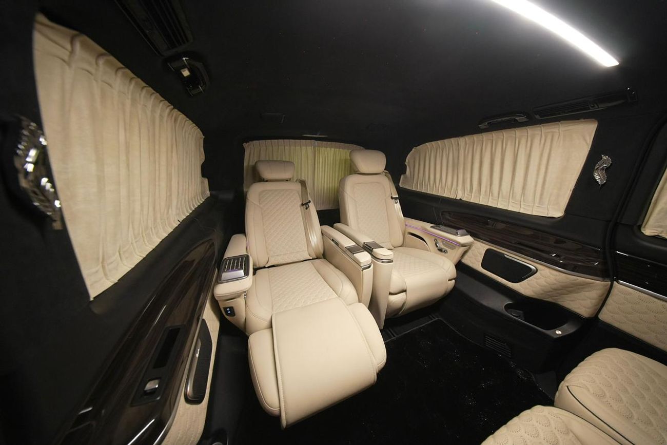 مرسيدس بنز V 250 Star Lights I TV | Alcantara | Full Option | Brabus Design
