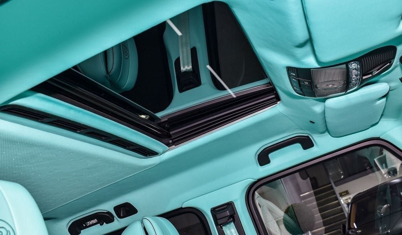 Mercedes-Benz G 63 AMG MERCEDES-BENZ G-63 2020 FULL CARBON.SATIN BLACK EXTERIOR, TIFFANY BLUE INTERIOR. IN EXCELLENT CONDIT