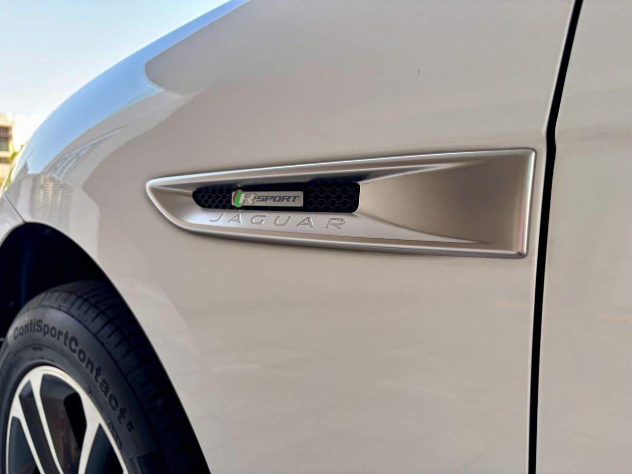 Jaguar F-PACE Jaguar F-Pace R-Sport 3.0L V6 Supercharged – 2020 – GCC Specs