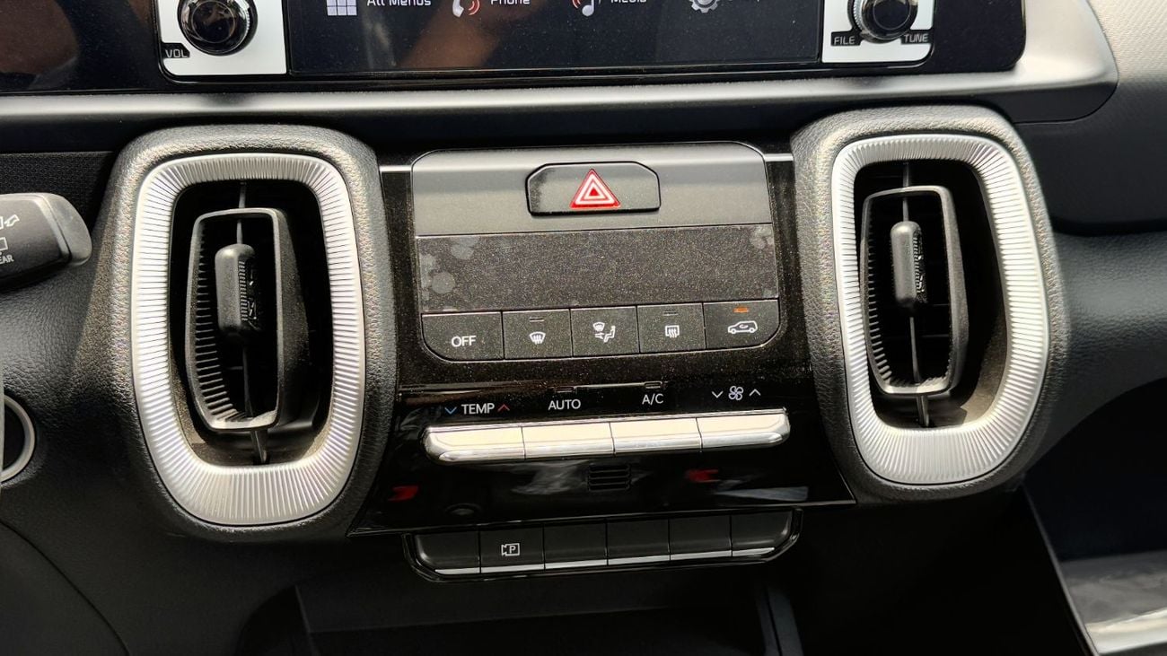 كيا سونیٹ Kia Sonet Kia Sonet 1.5L Petrol FWD 2025YM