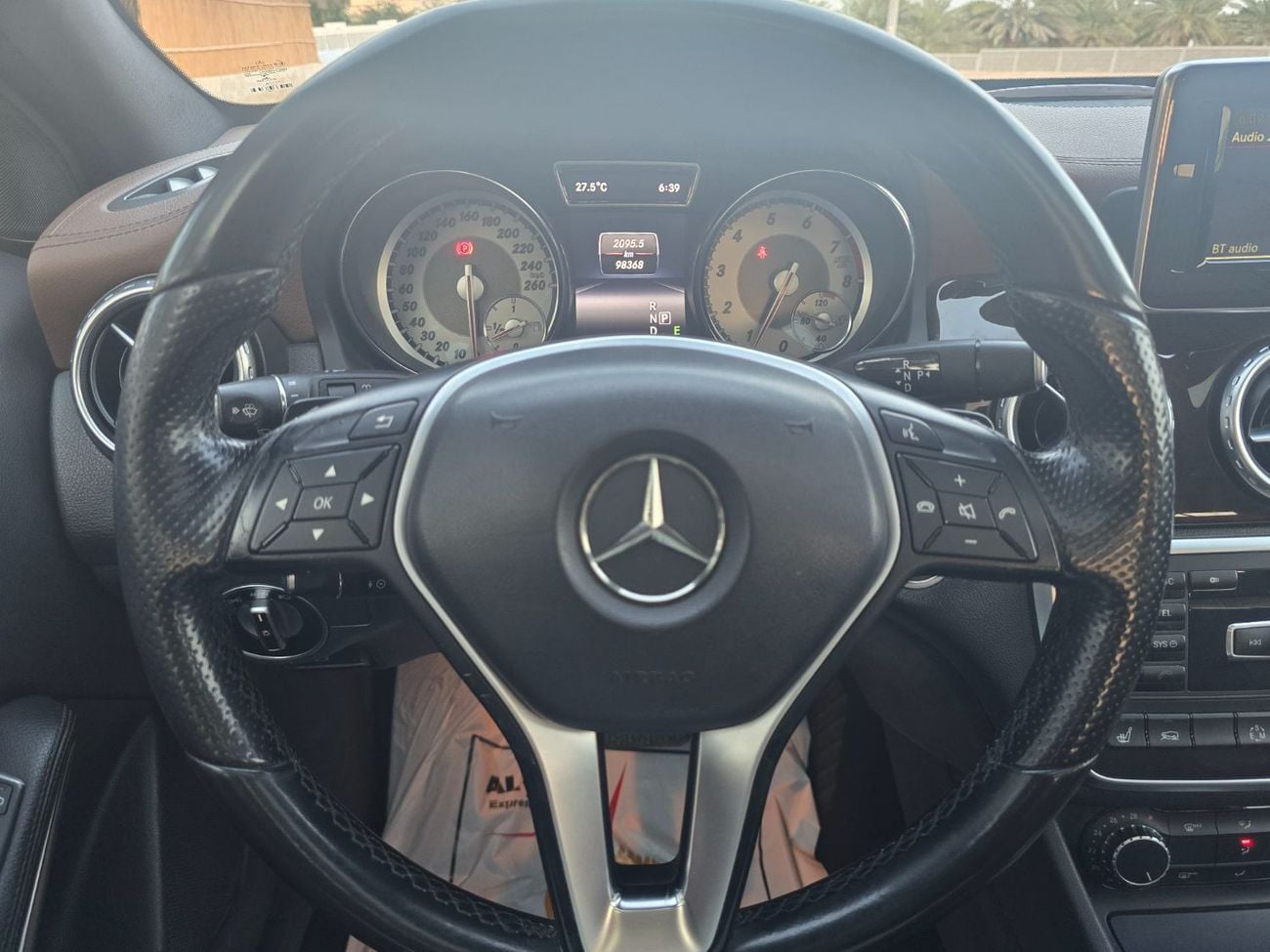 Mercedes Benz GLA250 STD