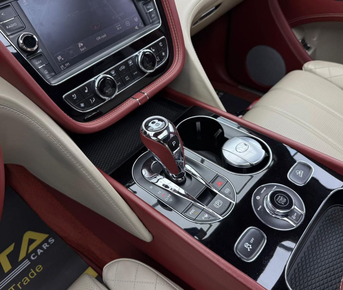 Bentley Bentayga 2017 Bentley Bentayga First Edition W12, Service History, Fully Loaded, Excellent Condition, GCC