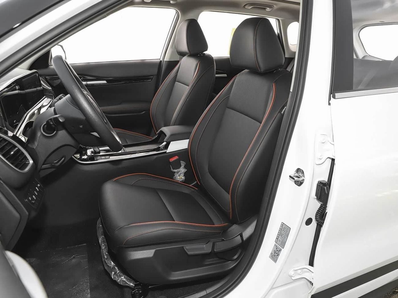 Kia Seltos Kia Seltos Premium 1.5L - White & Black Inside Black