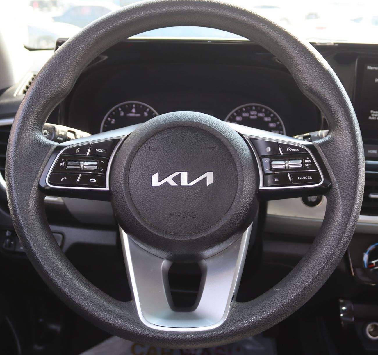 كيا سيلتوس كيا سيلتوس خليجى بدون حوادث  وبحاله ممتازه - محرك1.6L ممشى 75000 كم بسعر 53000 درهم