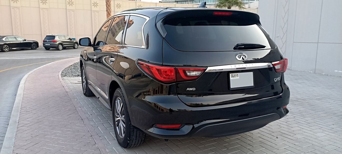 Infiniti QX60 PREMIUM 3.5L V6 AWD 7 SEATER CLEAN AND NEAT PERSONAL VEHICLE