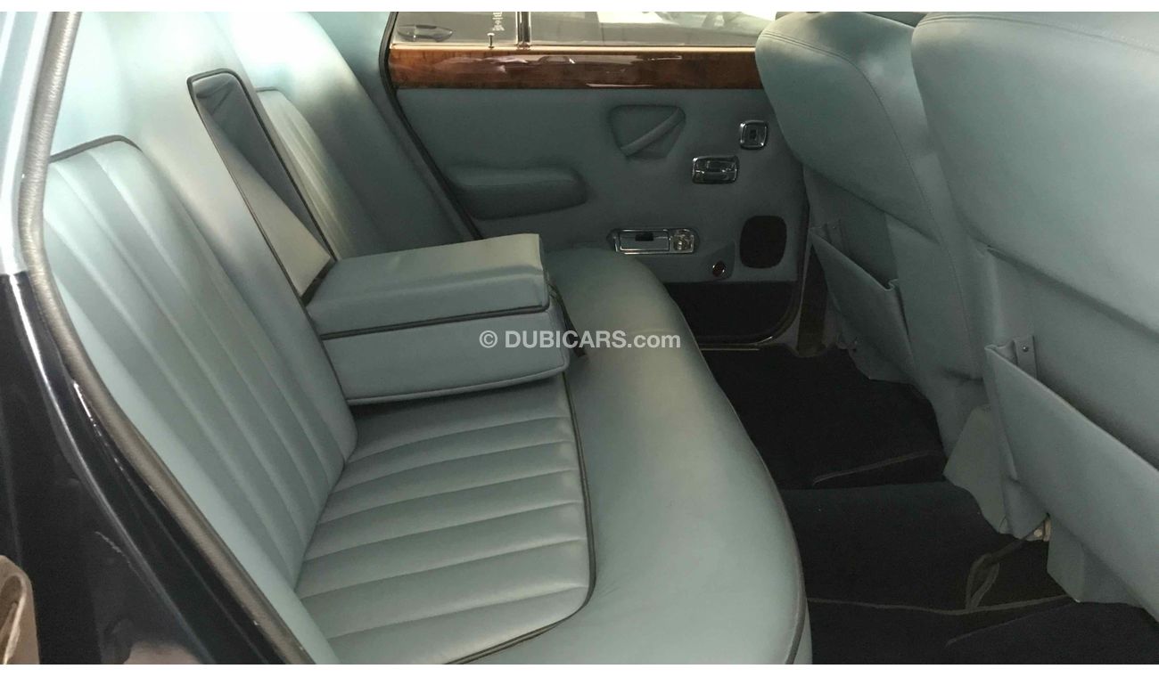 Rolls-Royce Silver Shadow