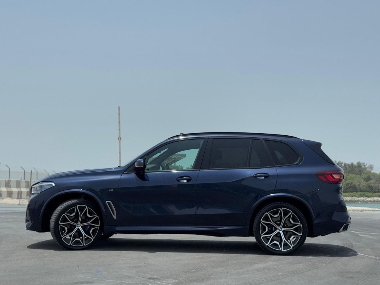 بي أم دبليو X5 M50i EXCLUSIVE