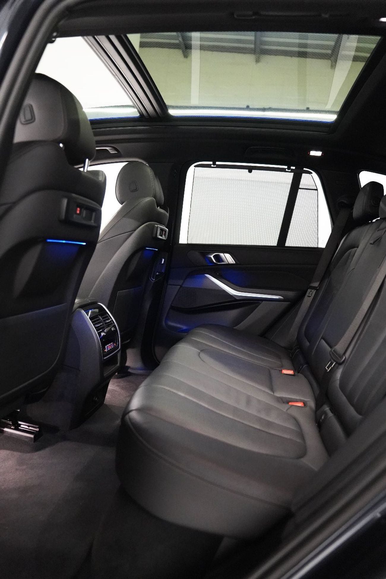 بي أم دبليو X5 40i M Sport 3.0L 2022 BMW X5, Feb 2027 BMW Warranty + Service Pack, Excellent Condition, GCC