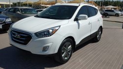 Hyundai Tucson AWD -  Very Clean Car