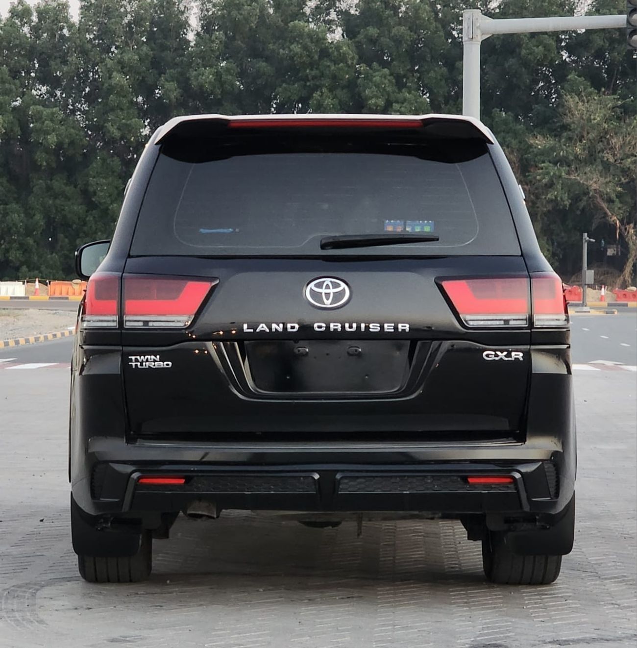 تويوتا لاند كروزر 