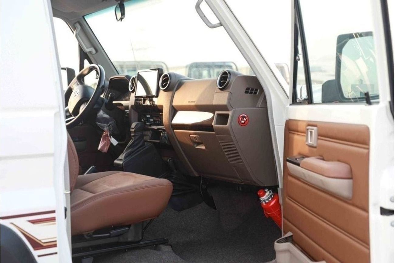 Toyota Land Cruiser 70 2024 Toyota LC71 4.0 Hard Top - White inside Sadlle Tan | Export Only