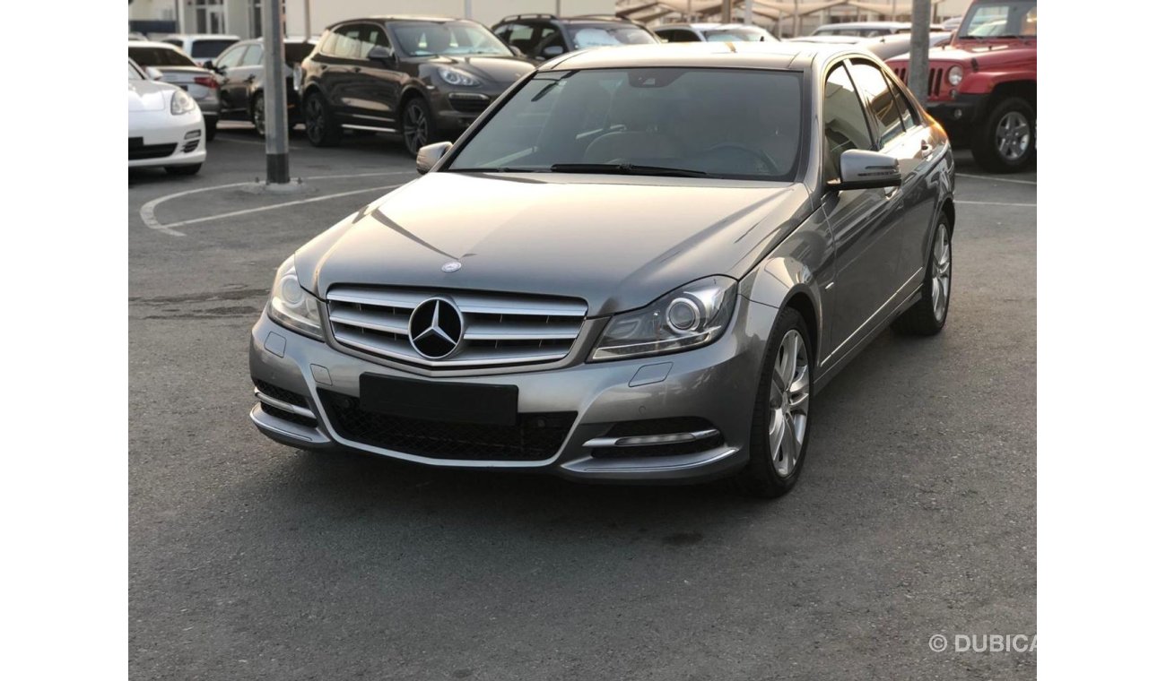 Mercedes-Benz C 300 Mercedes Benz C300 model 2012 GCC car prefect condition full option panoramic roof leather seats nav