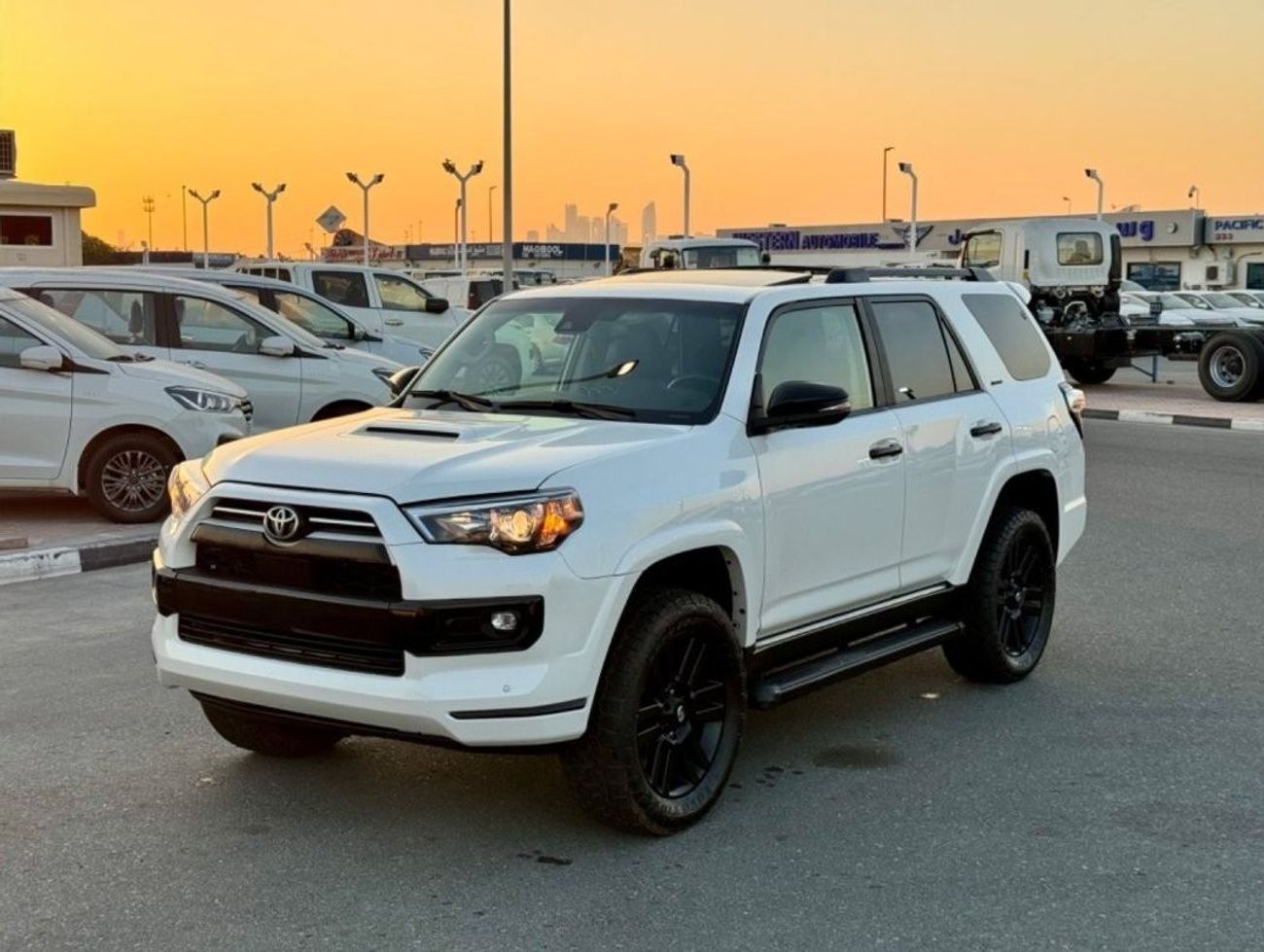 تويوتا Runner4 2021 LIMITED NIGHT SHADOW SPECIAL EDITION 2 REMOTES USA IMPORTED