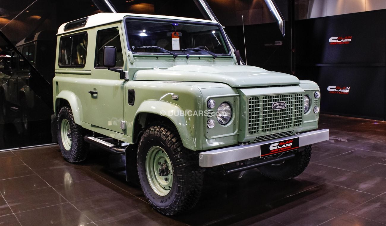 لاند روفر ديفندر Heritage Edition