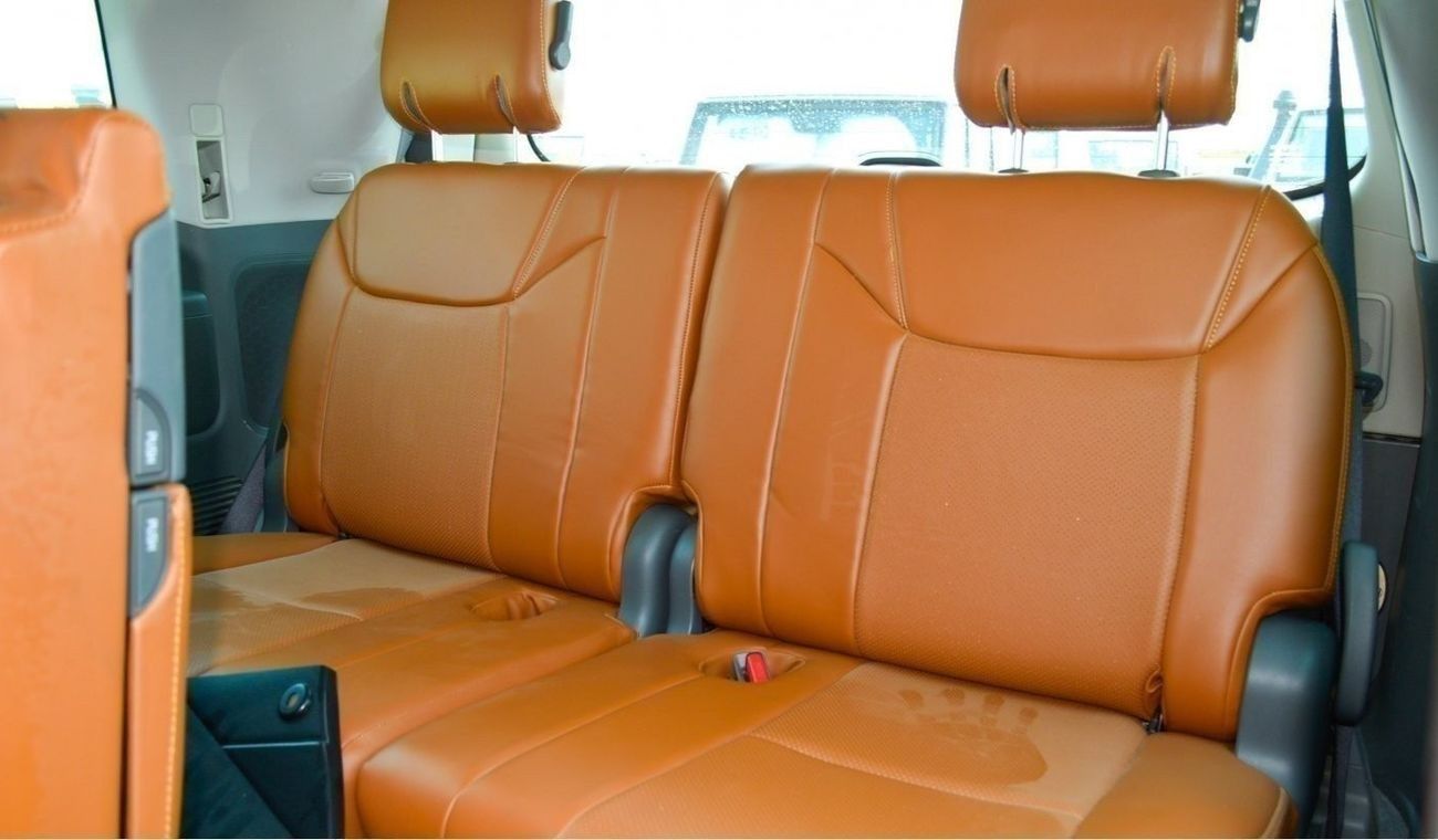 لكزس LX 570 Right hand drive petrol 5.7 V8 petrol Auto facelifted to 2021 TRD design imported no accidents full