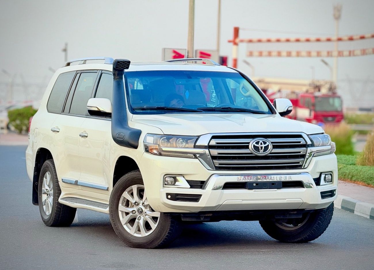 تويوتا لاند كروزر 2020 Model LHD DIESEL ENGINE FULL OPTION