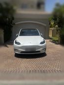 Tesla Model Y LONG RANGE