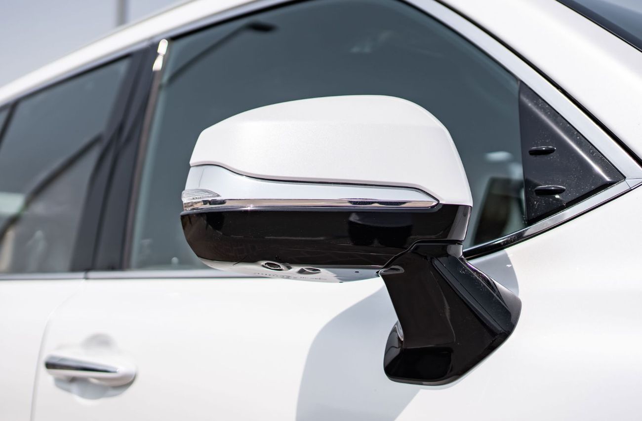 Lexus LX 700h 2025 Lexus LX700h Signature 3.5L AT Hybrid (White-Tan) 7 Seats