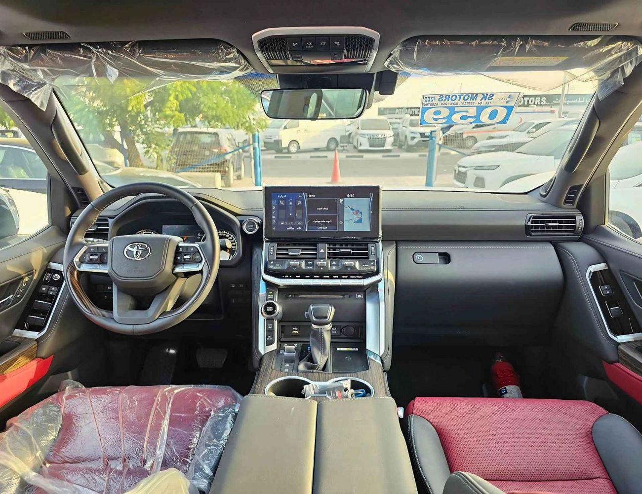 تويوتا لاند كروزر VXR / TWIN TURBO / FULL OPTION / 3.3L V6 DIESEL / HEADUP DISPLAY / JBL SPKRS / SUNROOF (CODE#70000)