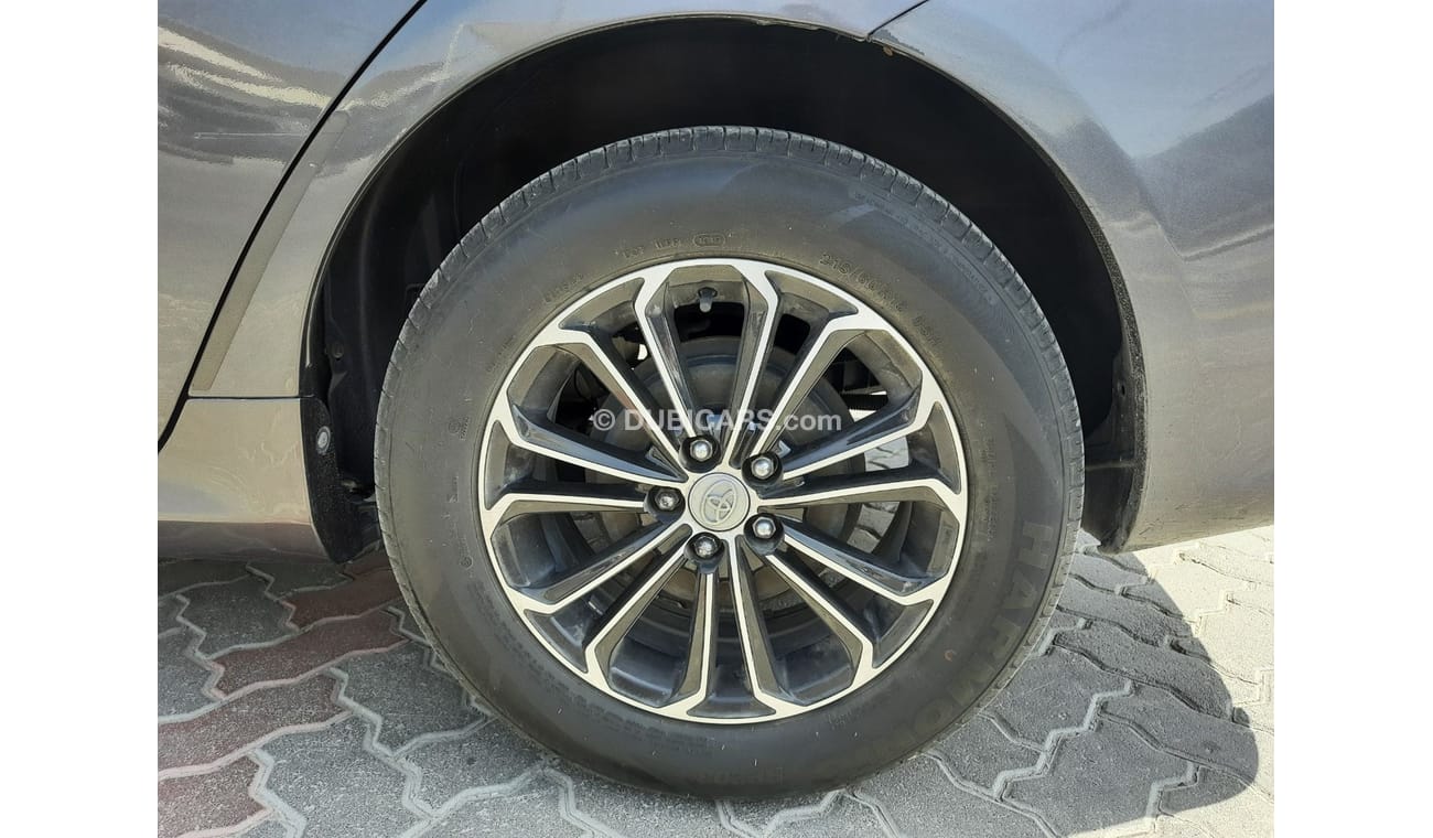 Toyota Corolla Toyota corolla 2010 full automatic 1.8 for sael