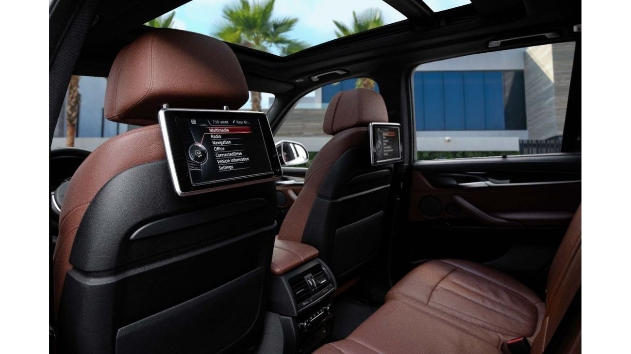 BMW X5 50i M Sport M Kit | 2,969 P.M (4 Years)⁣ | 0% Downpayment | BMW Service History!