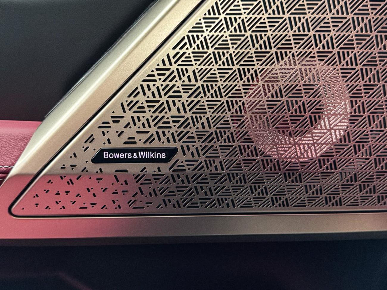 بي أم دبليو 530i BMW 5-Series 530i PREMIUM EDITION M SPORT PACKAGE