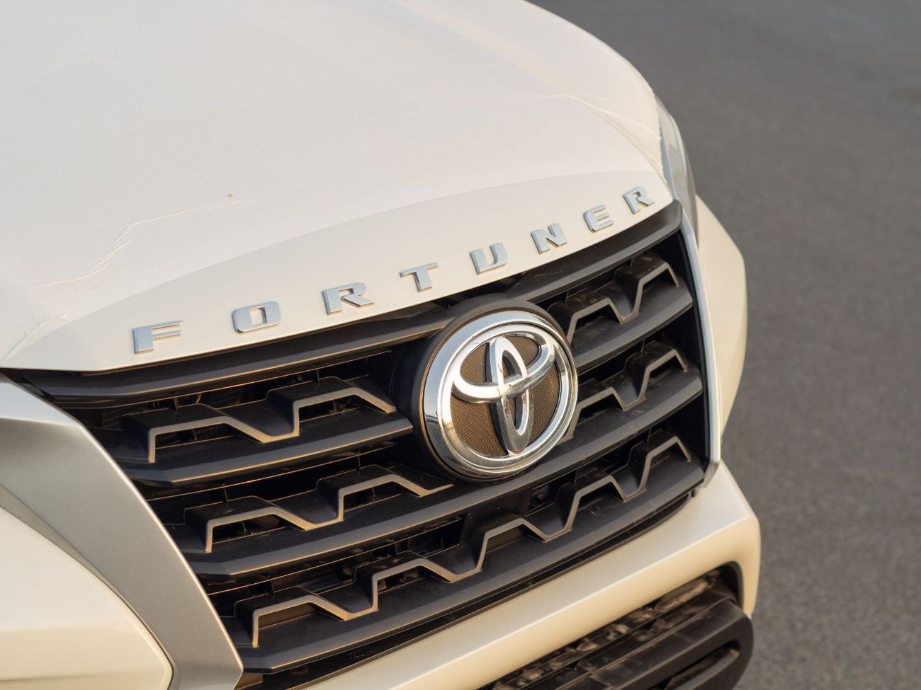 Toyota Fortuner EXPORT ONLY - GX2 2.7L 4WD