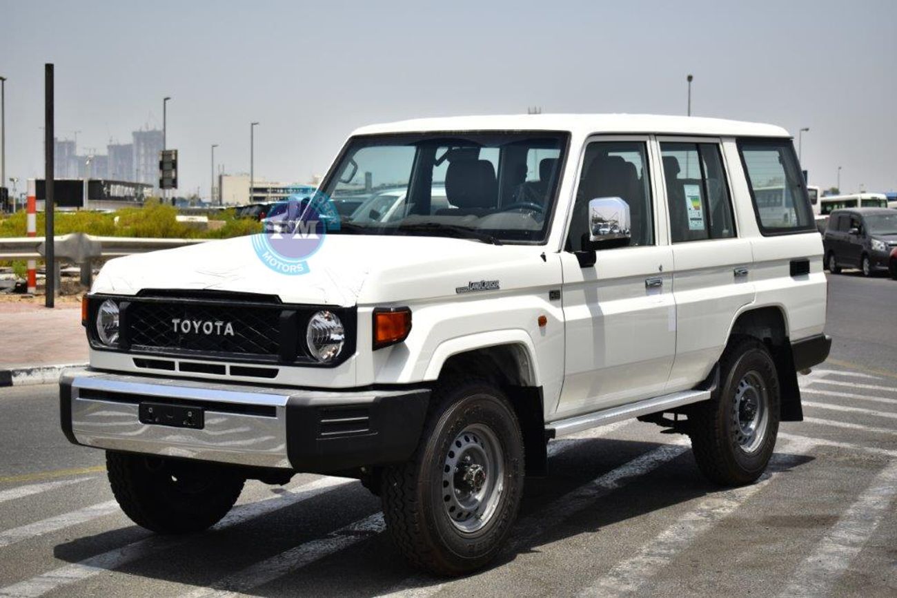 تويوتا لاند كروزر 70 76 LX V6 4.0L 4WD 6 Seater Manual
