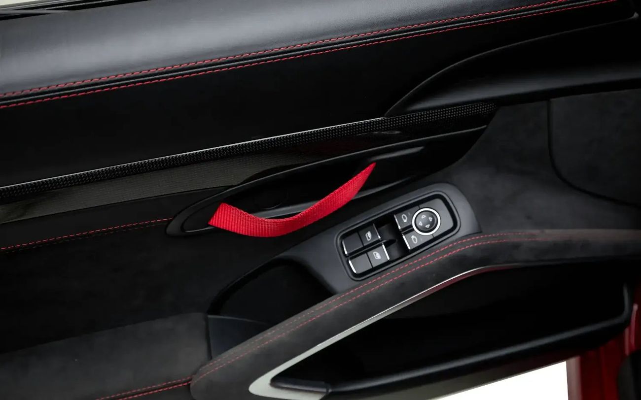 Porsche Cayman GT4 - GCC Spec