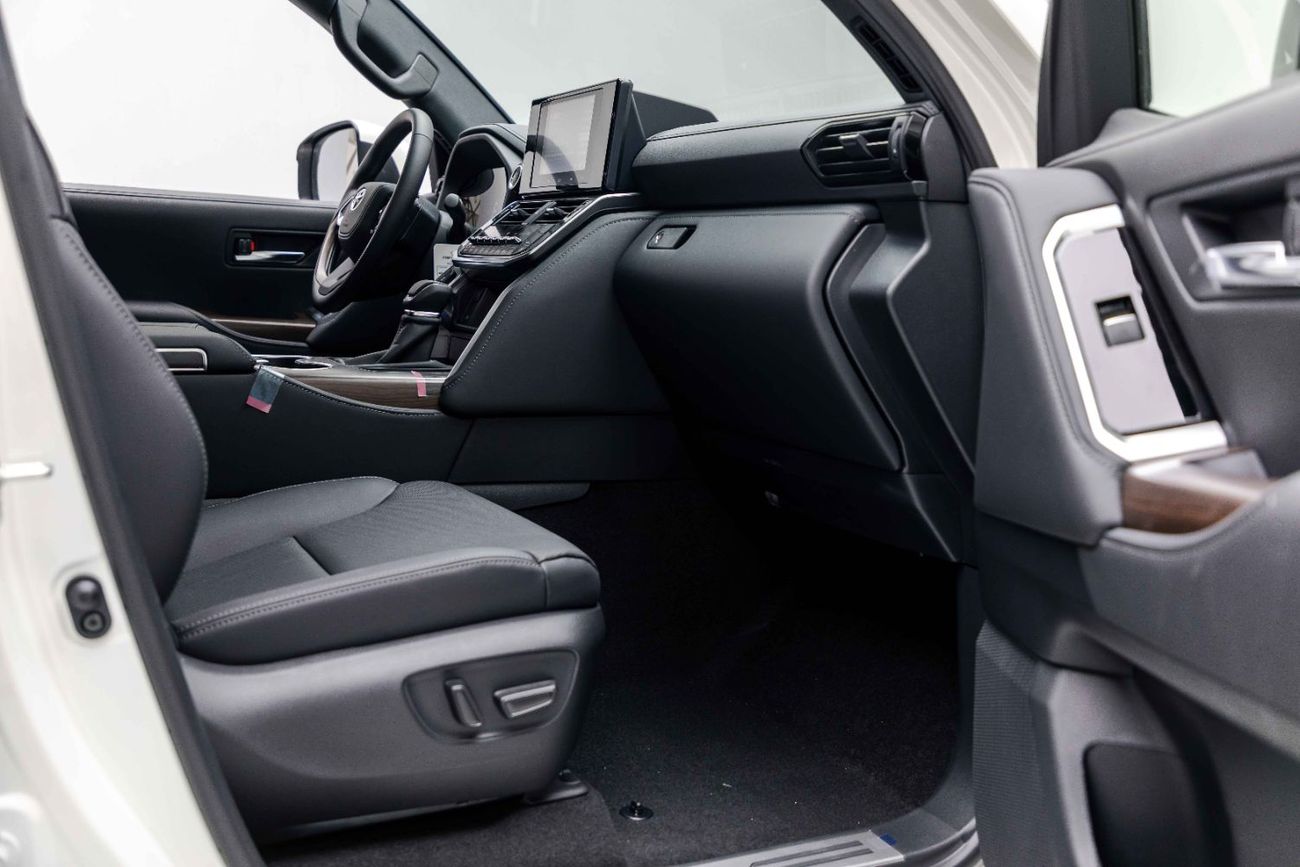 Toyota Land Cruiser GX 4.0L - White Pearl Inside Black | Export Only