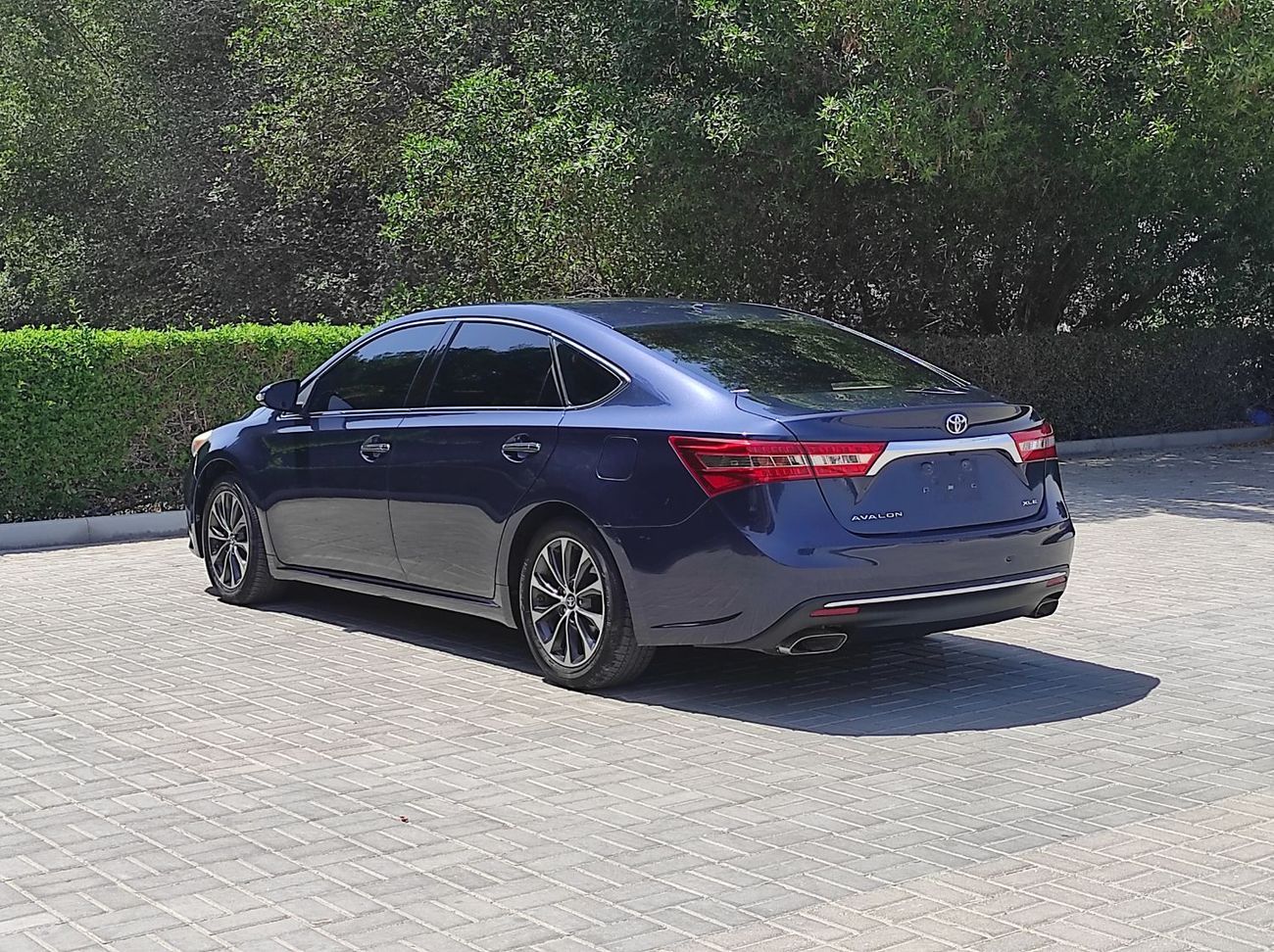 Toyota Avalon Toyota Avalon 2017 xle V6 full options with out sunroof clean car