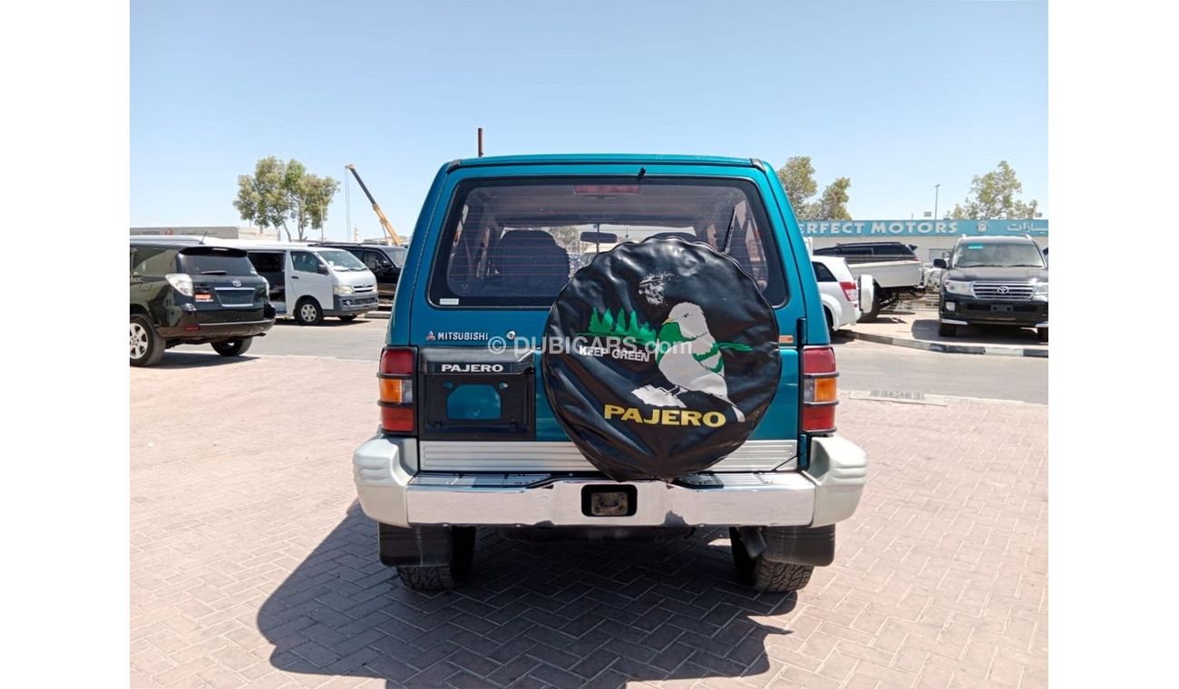 Mitsubishi Pajero MITSUBISHI PAJERO RIGHT HAND DRIVE (PM1351)